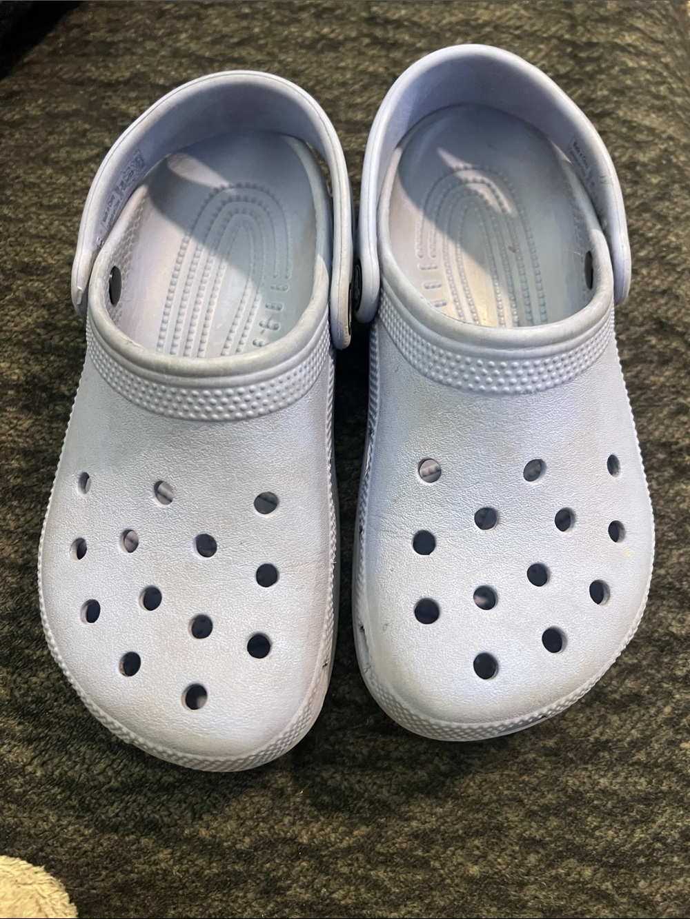 Lavender/Purple Crocs size M2 W4